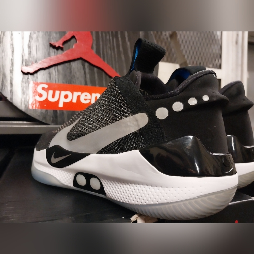 Nike Adapt BB Kyle Kuzman EU SIZE 9